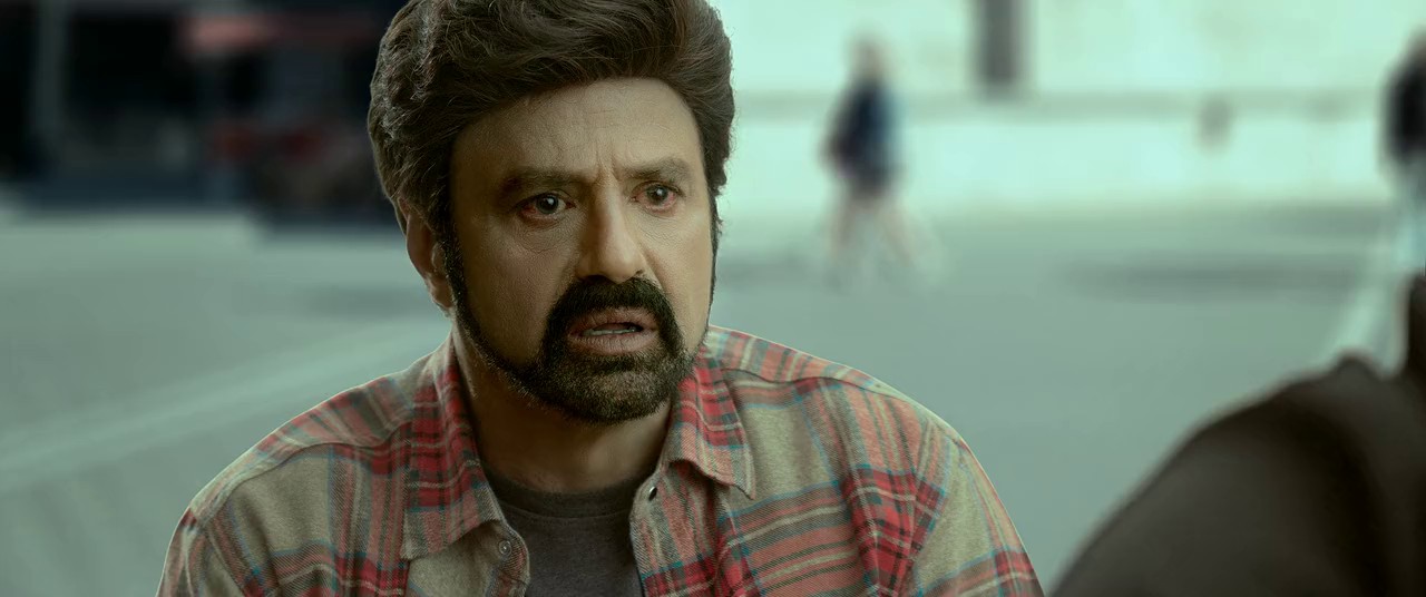 Veera Simha Reddy (2023) WEBRip Hindi + Telugu 720p x264 AVC HE-AAC 2.0 ESub.mkv.0002